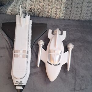 Space Ranger and Space Shuttle Toy Set - White and Silver Kids Vehicles